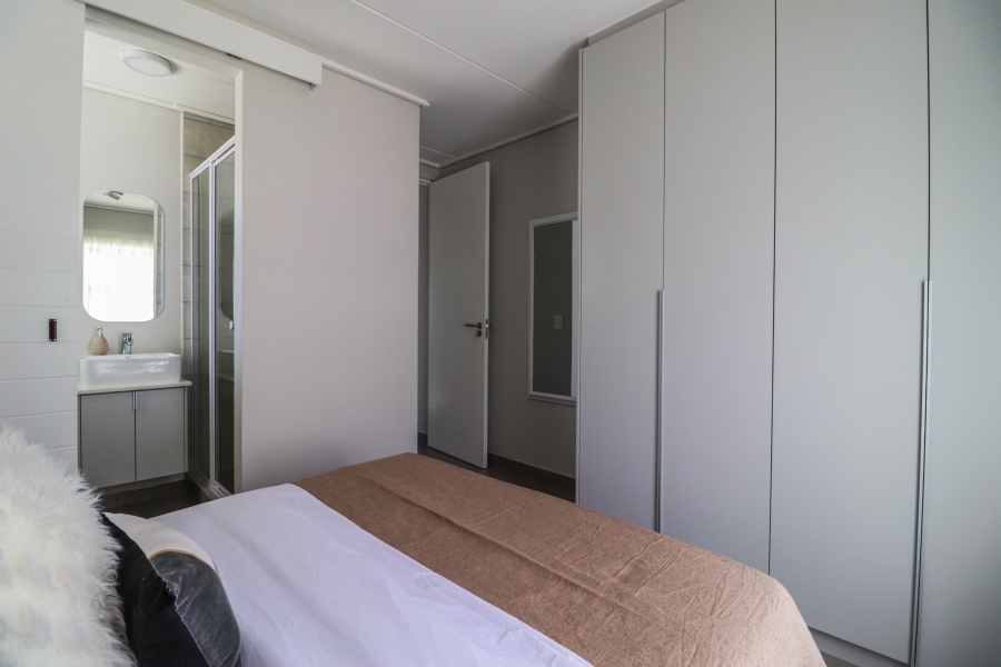 To Let 2 Bedroom Property for Rent in Langeberg Heights Western Cape